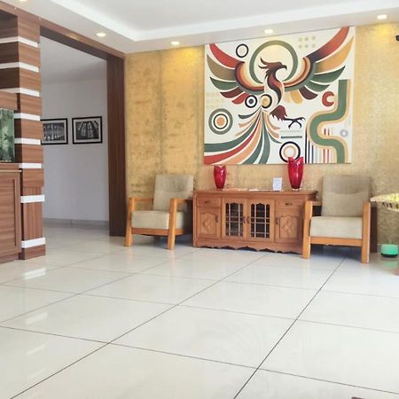 Phoenix Holidays Kochi Kültér fotó