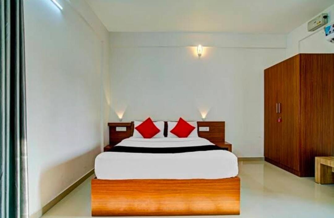 Phoenix Holidays Kochi Kültér fotó